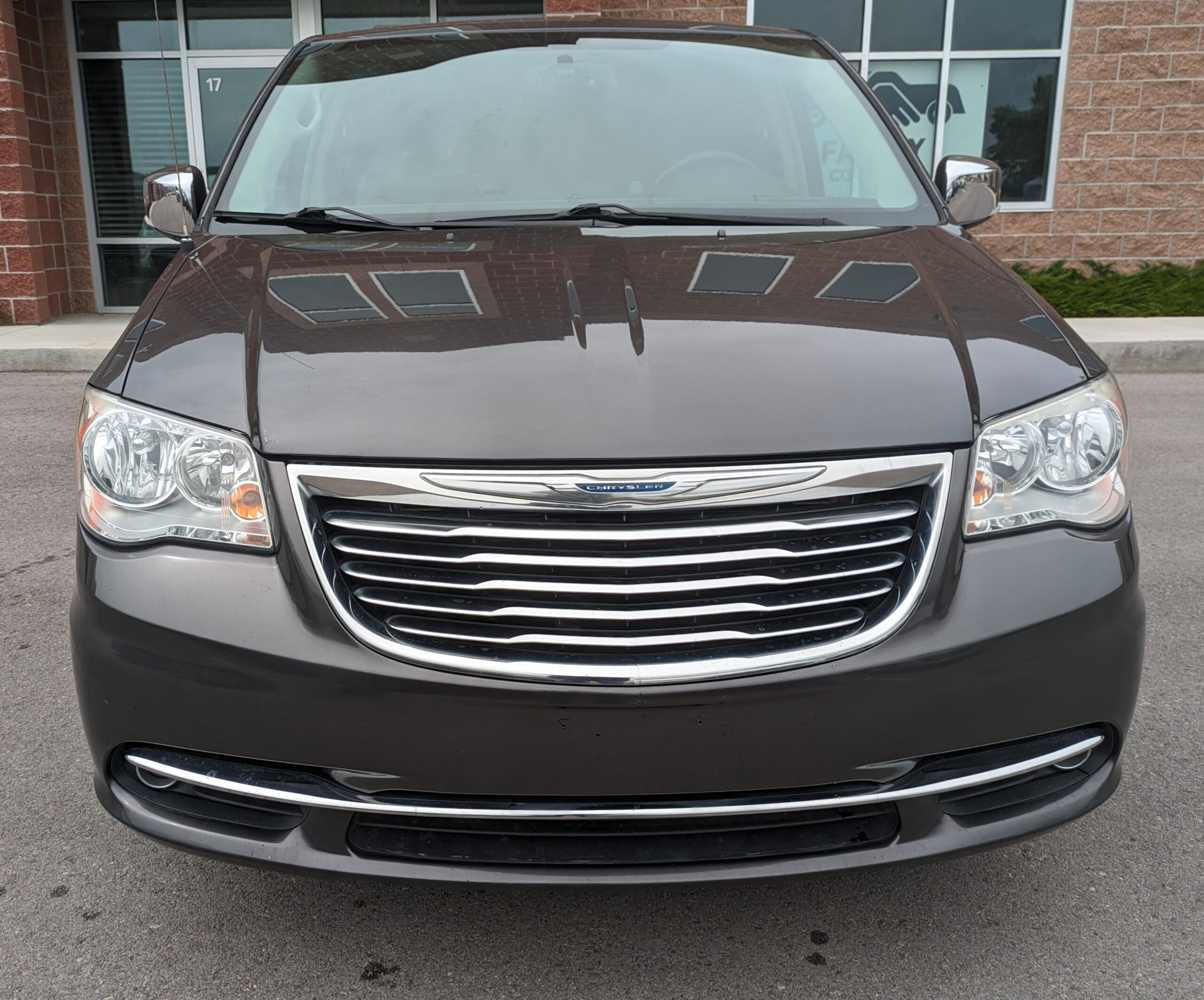 2016 Chrysler Town & Country Anniversary Edition Minivan 4D