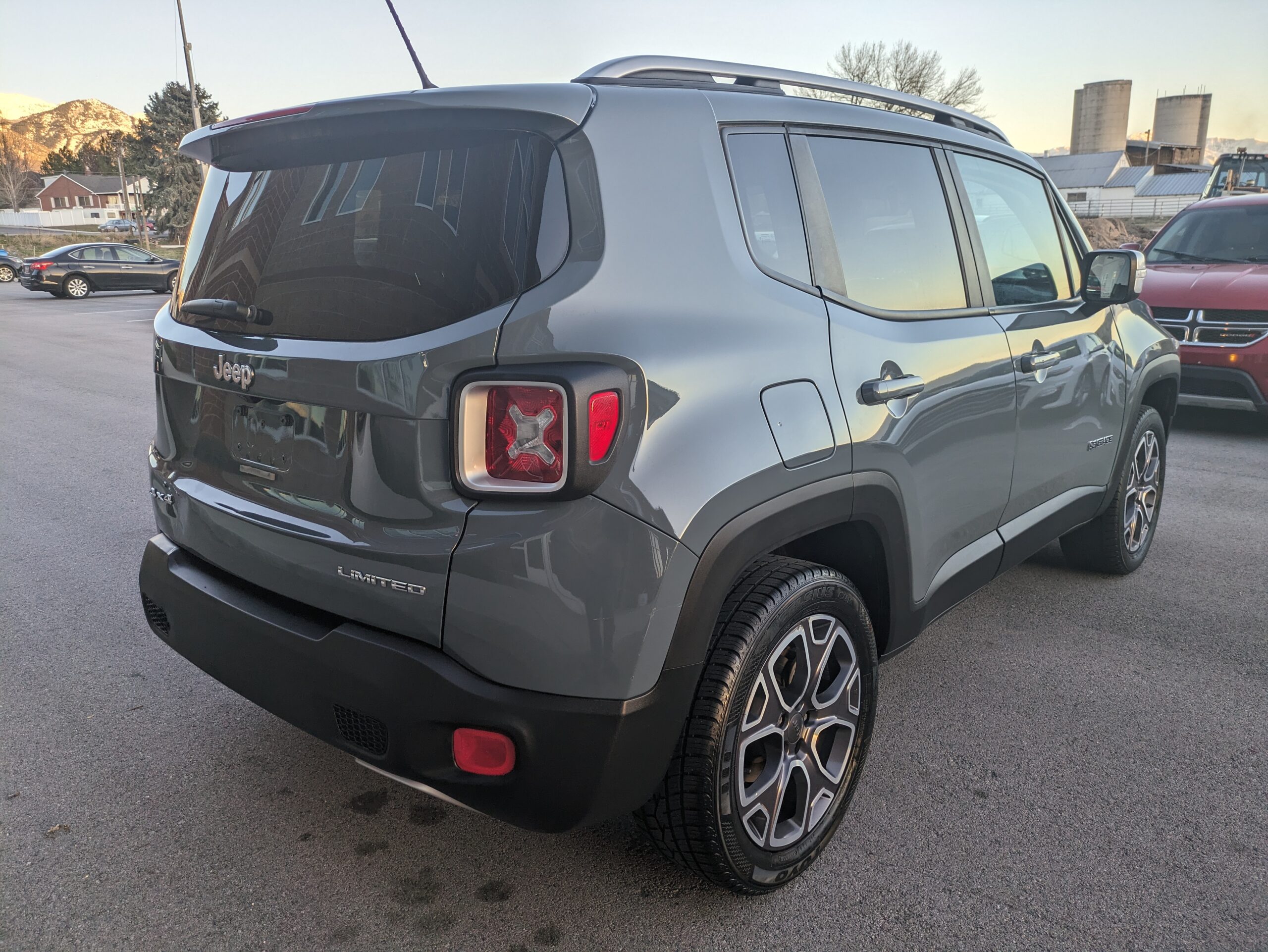 2017 Jeep Renegade Limited Sport Utility 4D