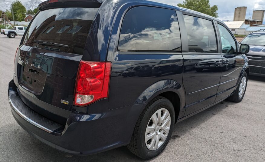 2015 Dodge Grand Caravan Passenger SE Plus Minivan 4D