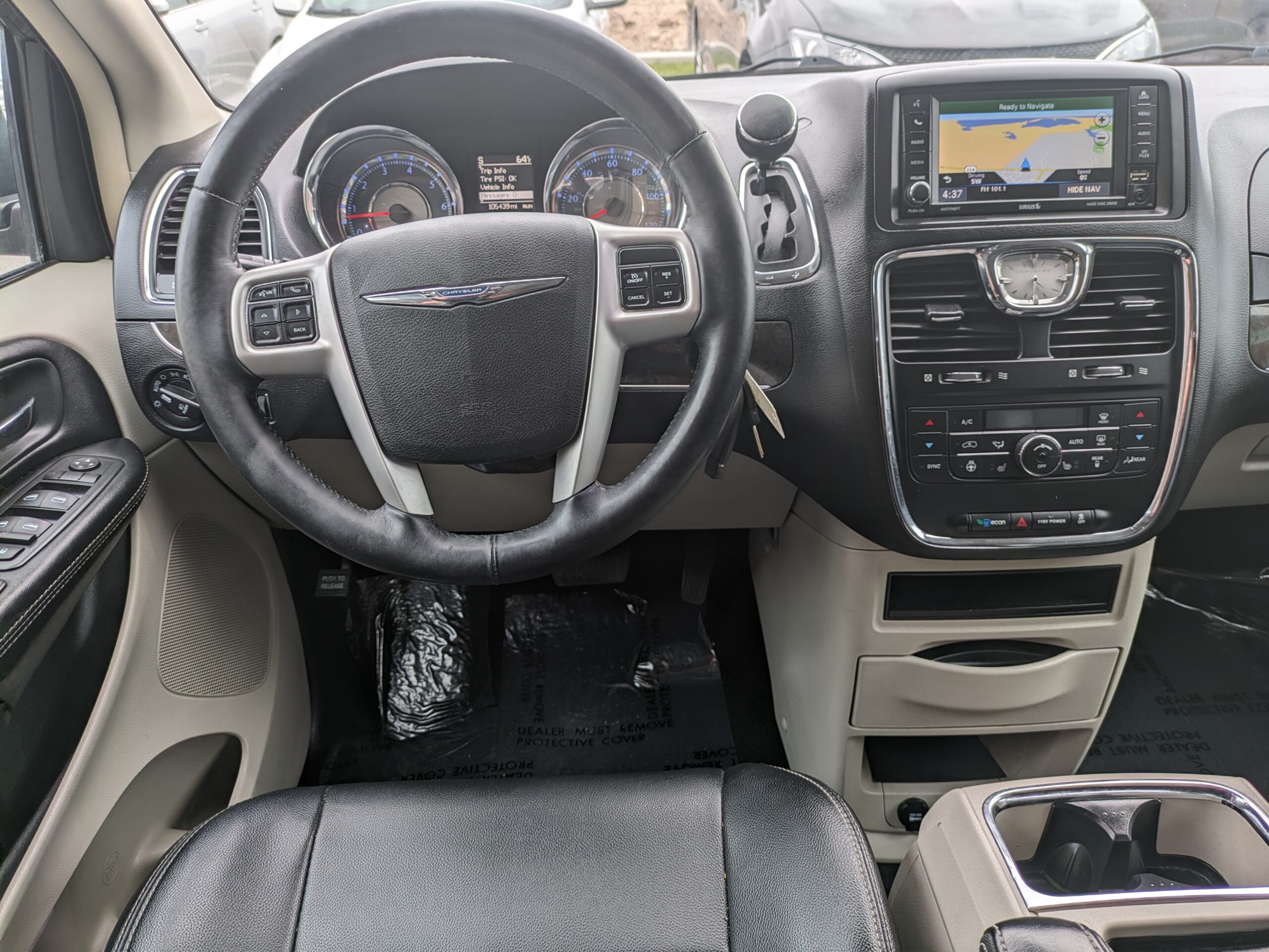 2016 Chrysler Town & Country Anniversary Edition Minivan 4D