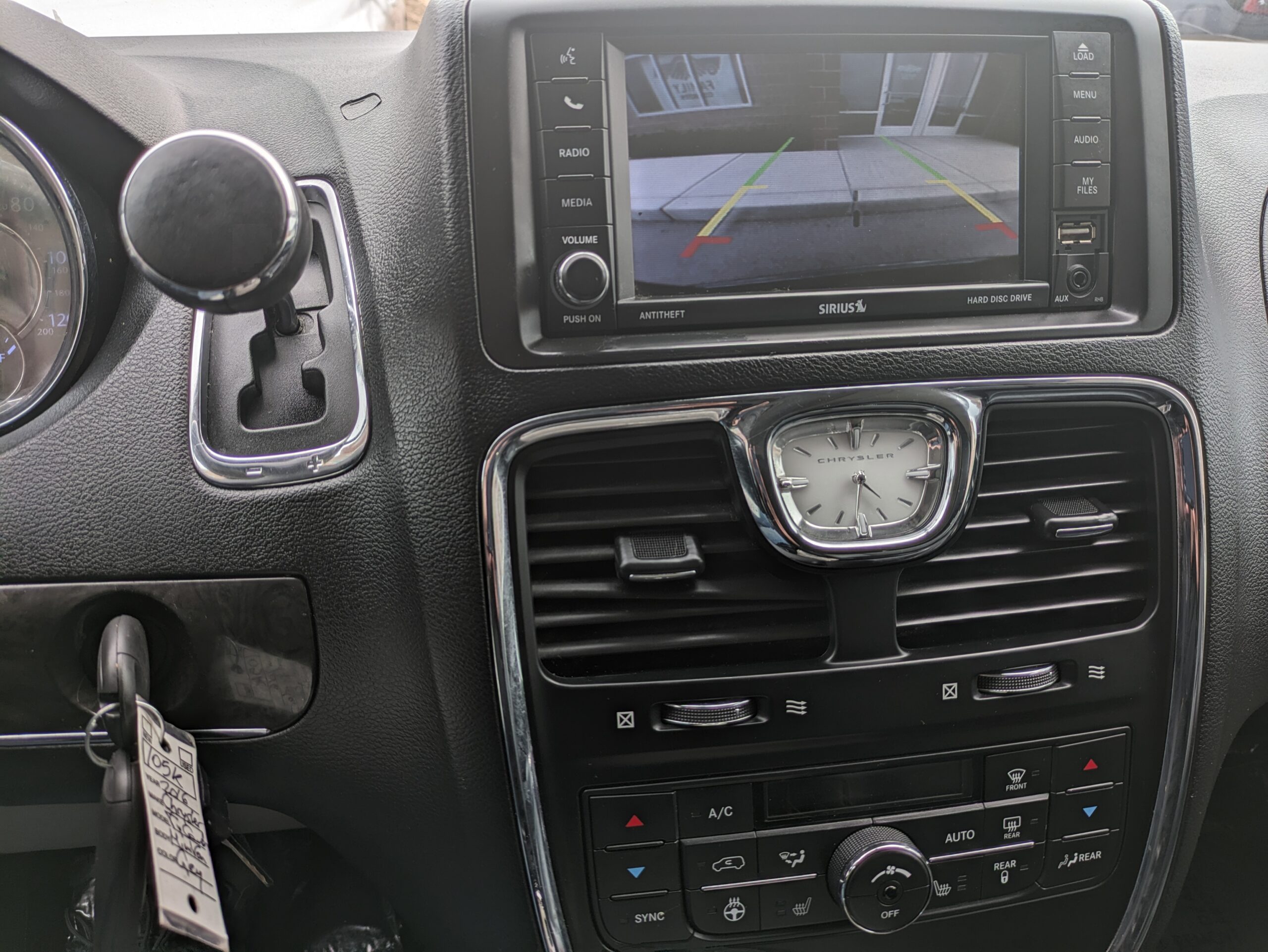 2016 Chrysler Town & Country Anniversary Edition Minivan 4D