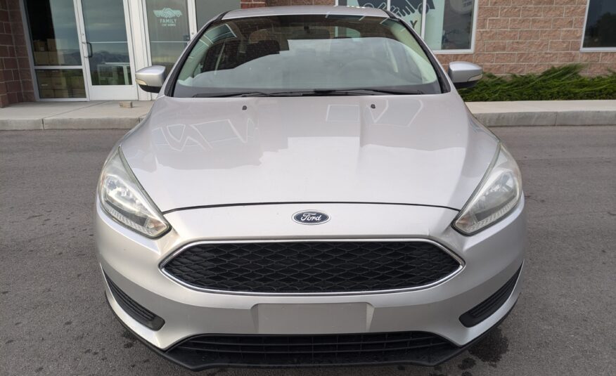 2016 Ford Focus SE Sedan 4D