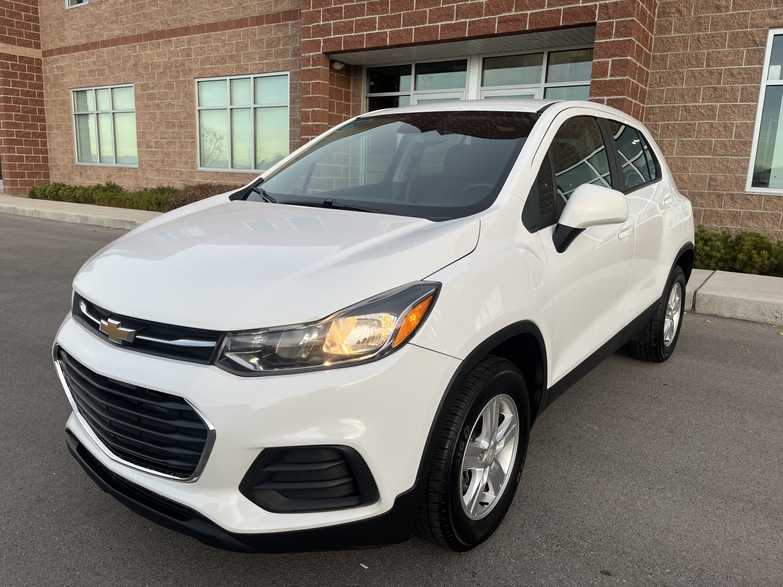 2020 Chevrolet Trax LS Sport Utility 4D