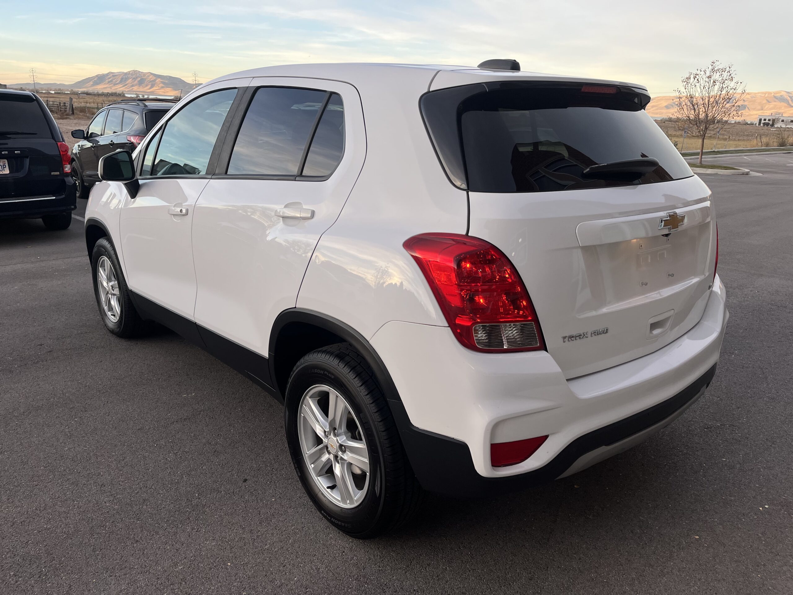 2020 Chevrolet Trax LS Sport Utility 4D