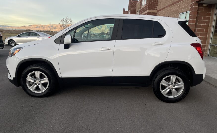 2020 Chevrolet Trax LS Sport Utility 4D