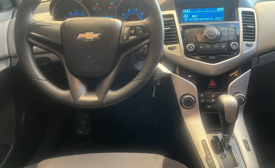 2016 Chevrolet Cruze Limited LS Sedan 4D