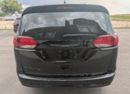 2018 Chrysler Pacifica Touring L Minivan 4D
