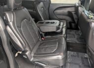 2018 Chrysler Pacifica Touring L Minivan 4D