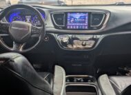 2018 Chrysler Pacifica Touring L Minivan 4D
