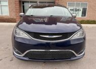 2018 Chrysler Pacifica Limited Minivan 4D