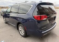 2018 Chrysler Pacifica Limited Minivan 4D
