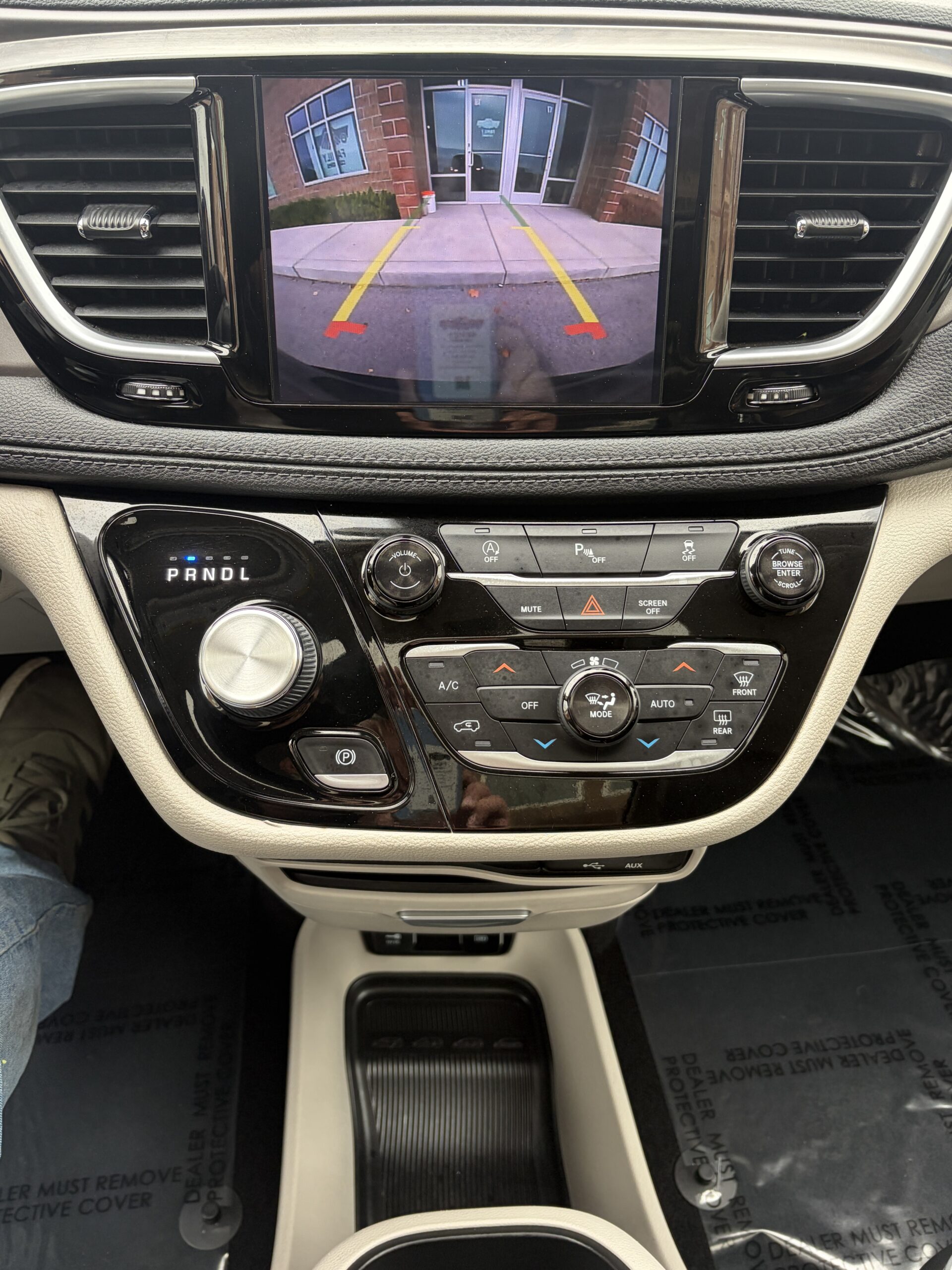 2018 Chrysler Pacifica Limited Minivan 4D