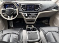 2018 Chrysler Pacifica Limited Minivan 4D