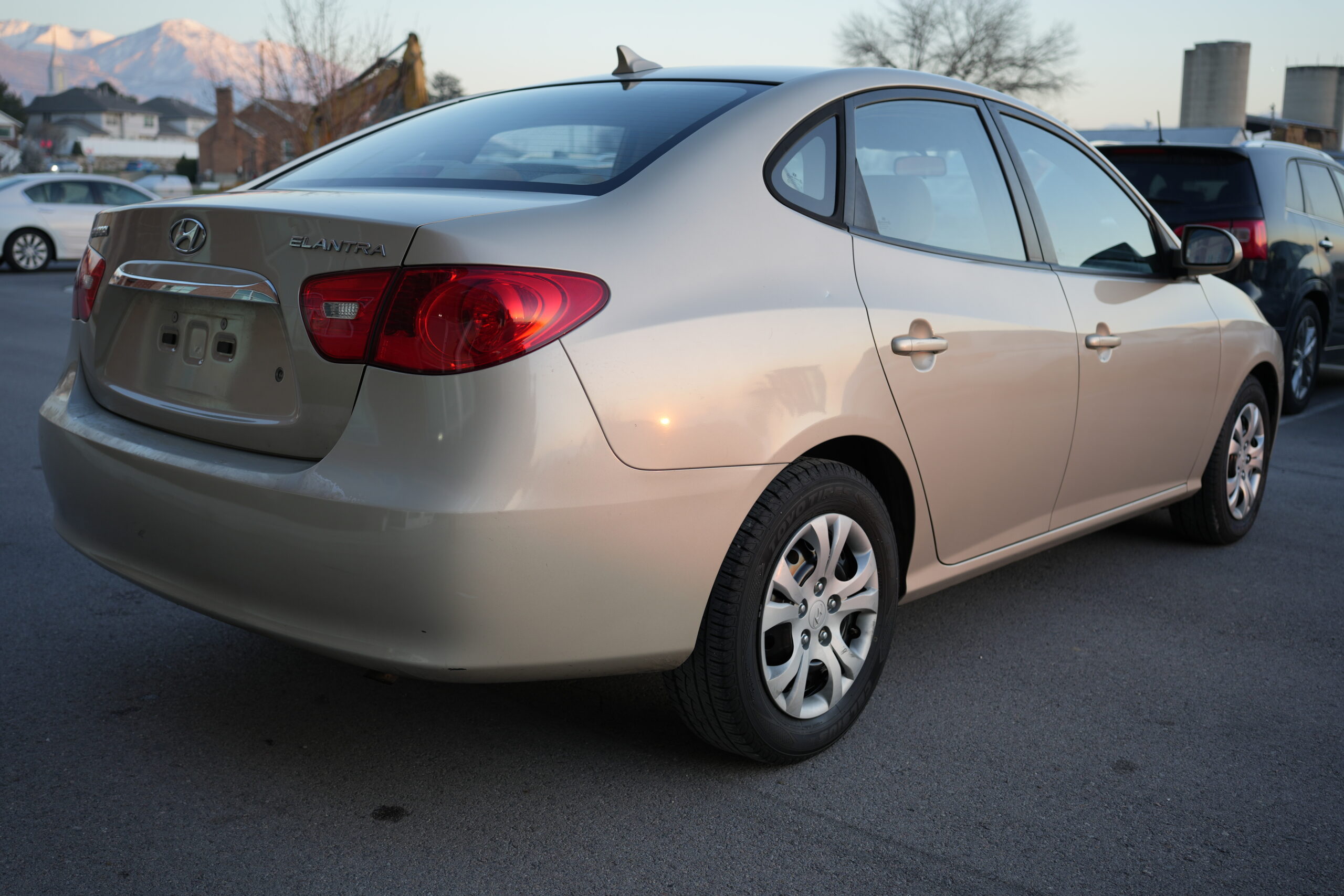 2010 Hyundai Elantra GLS Sedan 4D
