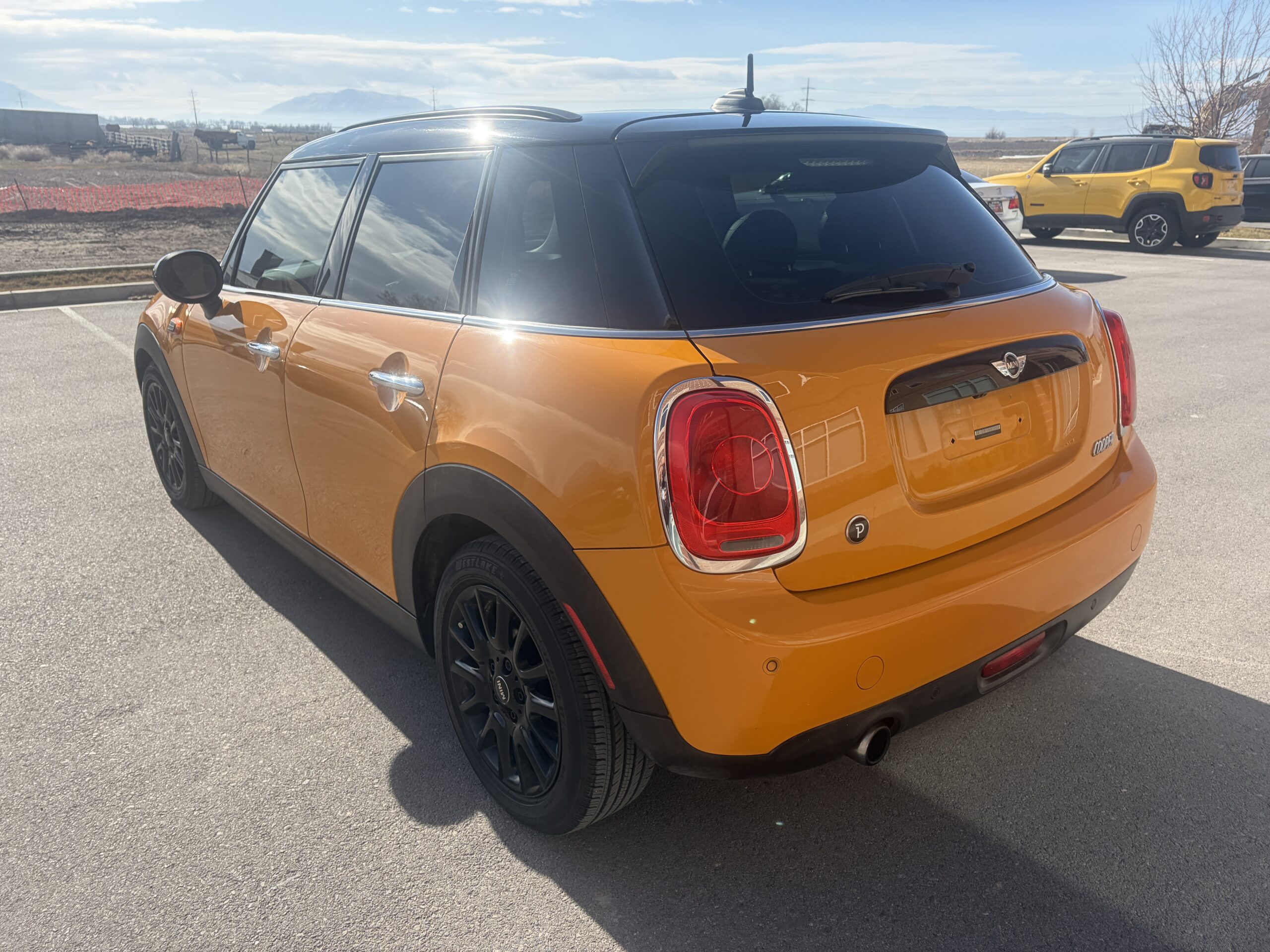2018 MINI Hardtop 4 Door Cooper Hatchback 4D