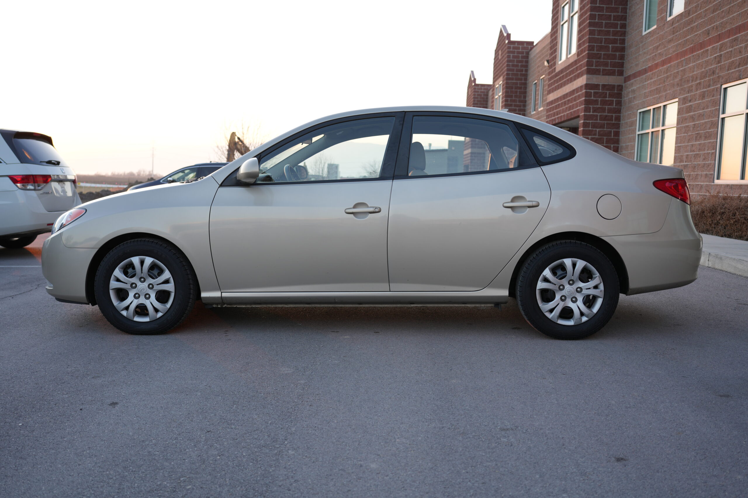 2010 Hyundai Elantra GLS Sedan 4D