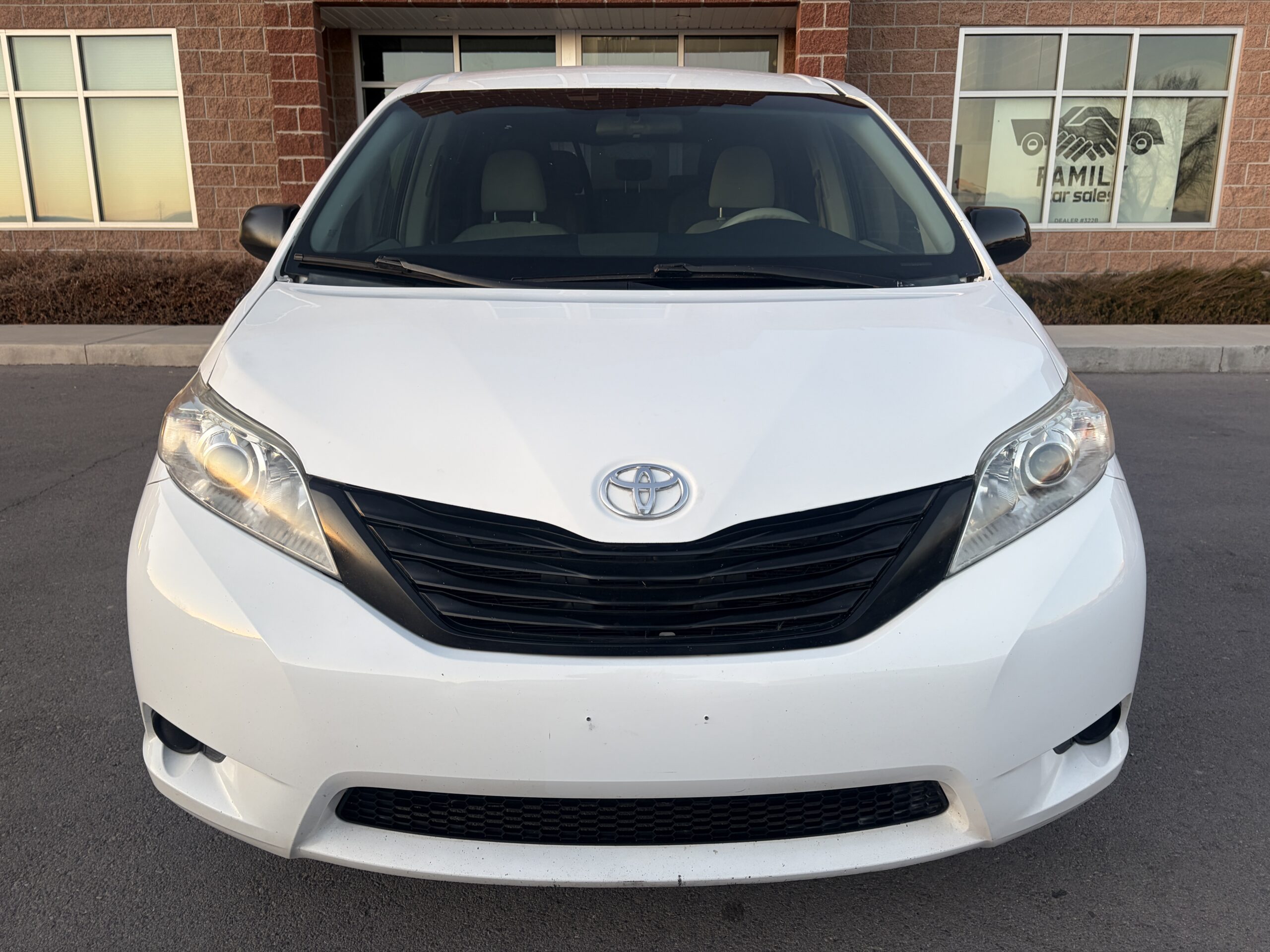 2014 Toyota Sienna L Minivan 4D