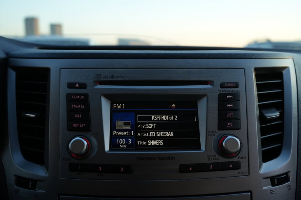 2013 Subaru Outback 2.5i Limited Wagon 4D