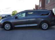 2017 Chrysler Pacifica Touring-L Minivan 4D