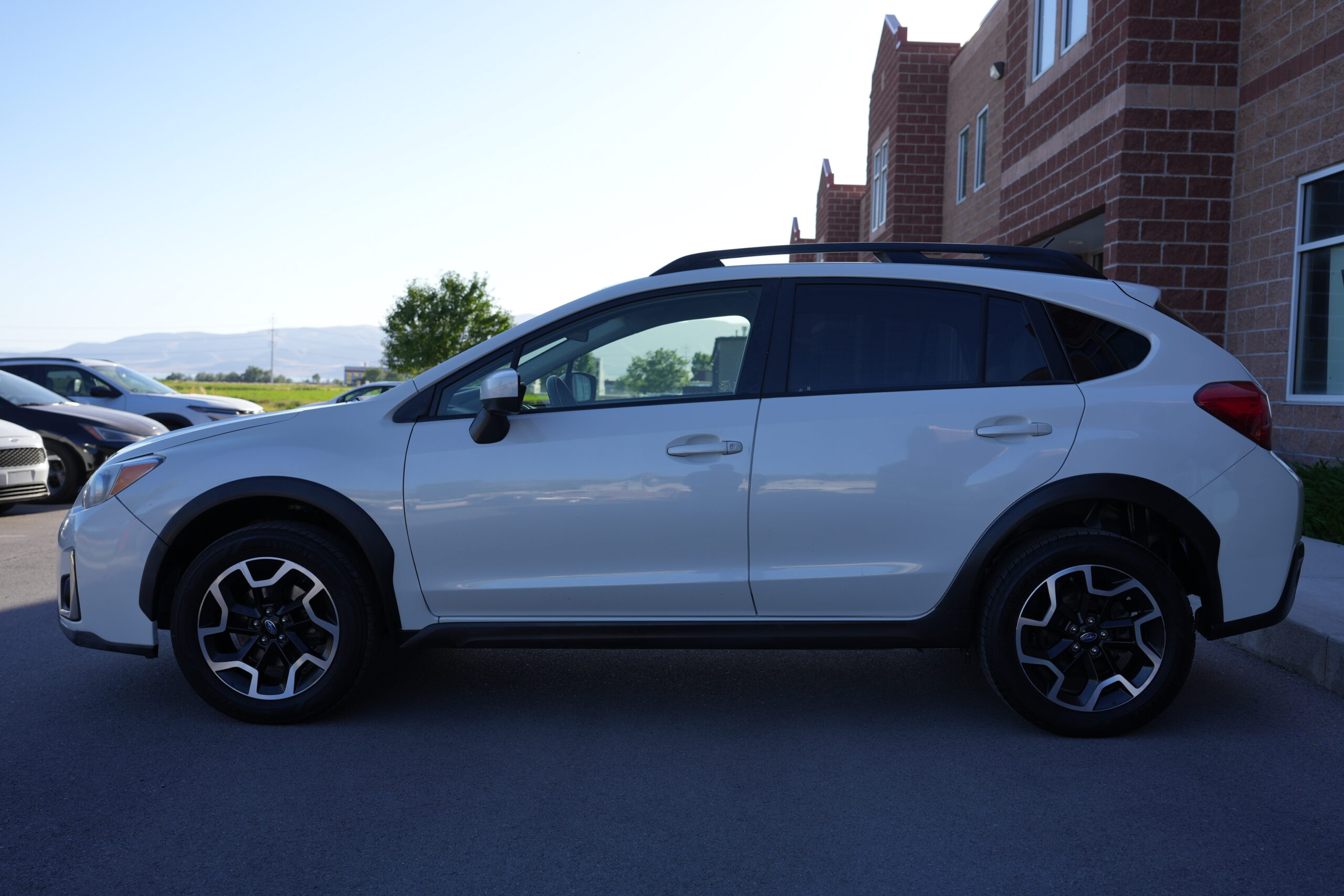 2017 Subaru Crosstrek 2.0i Premium Sport Utility 4D