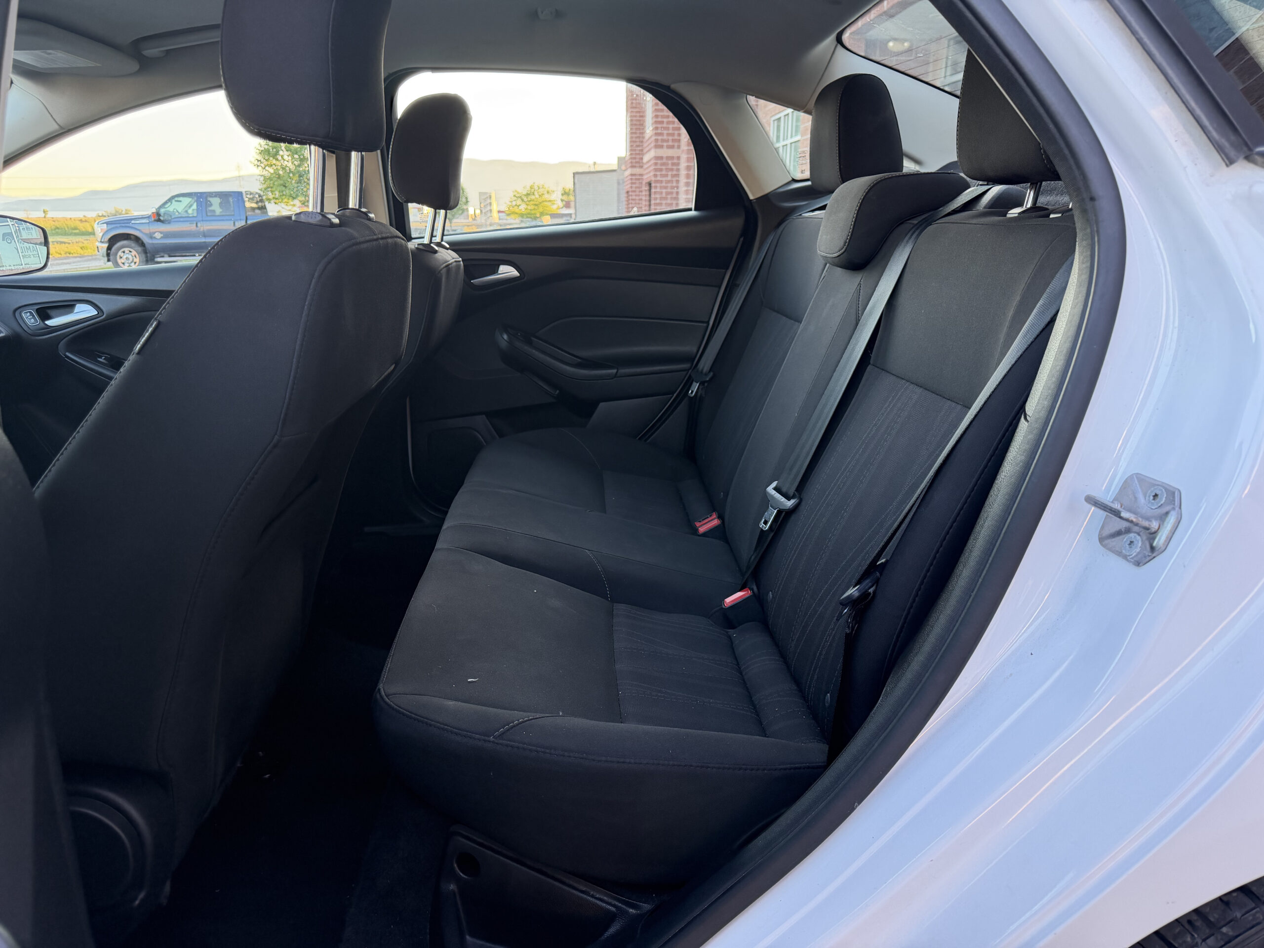 2017 Ford Focus SE Sedan 4D