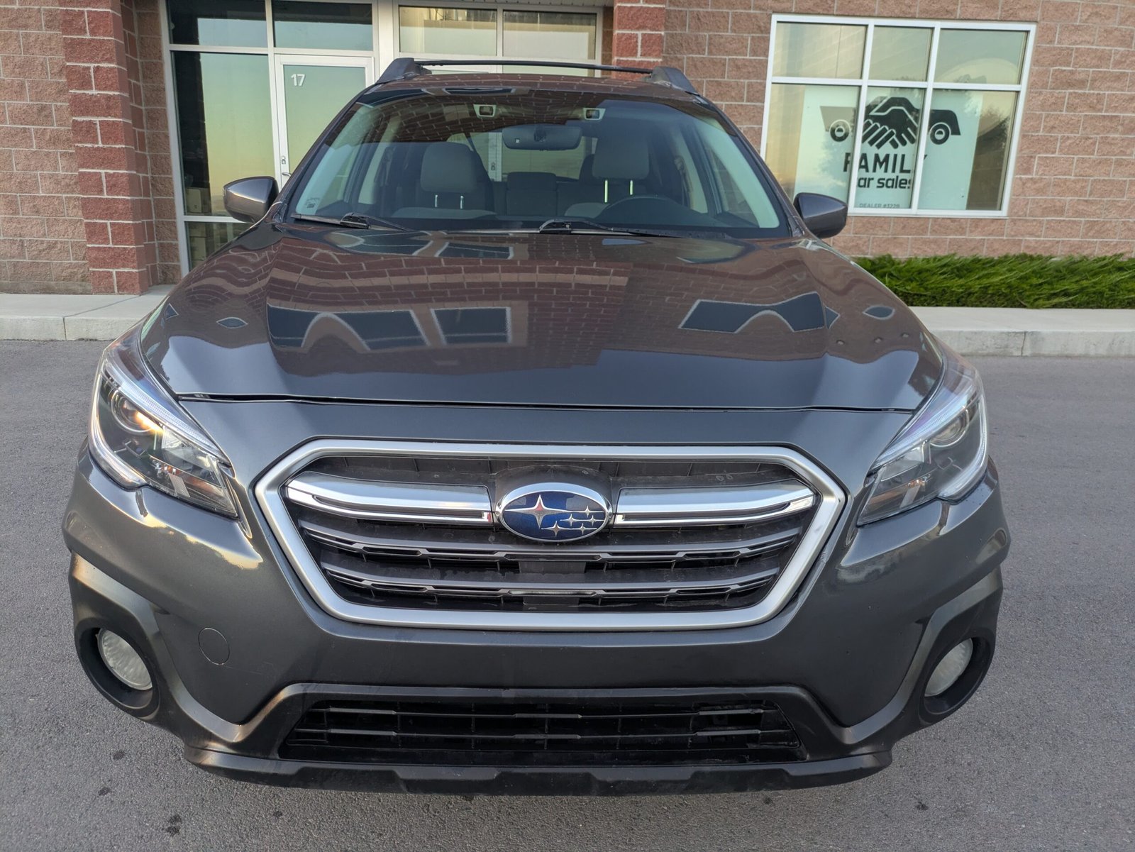 2019 Subaru Outback 2.5i Premium Wagon 4D