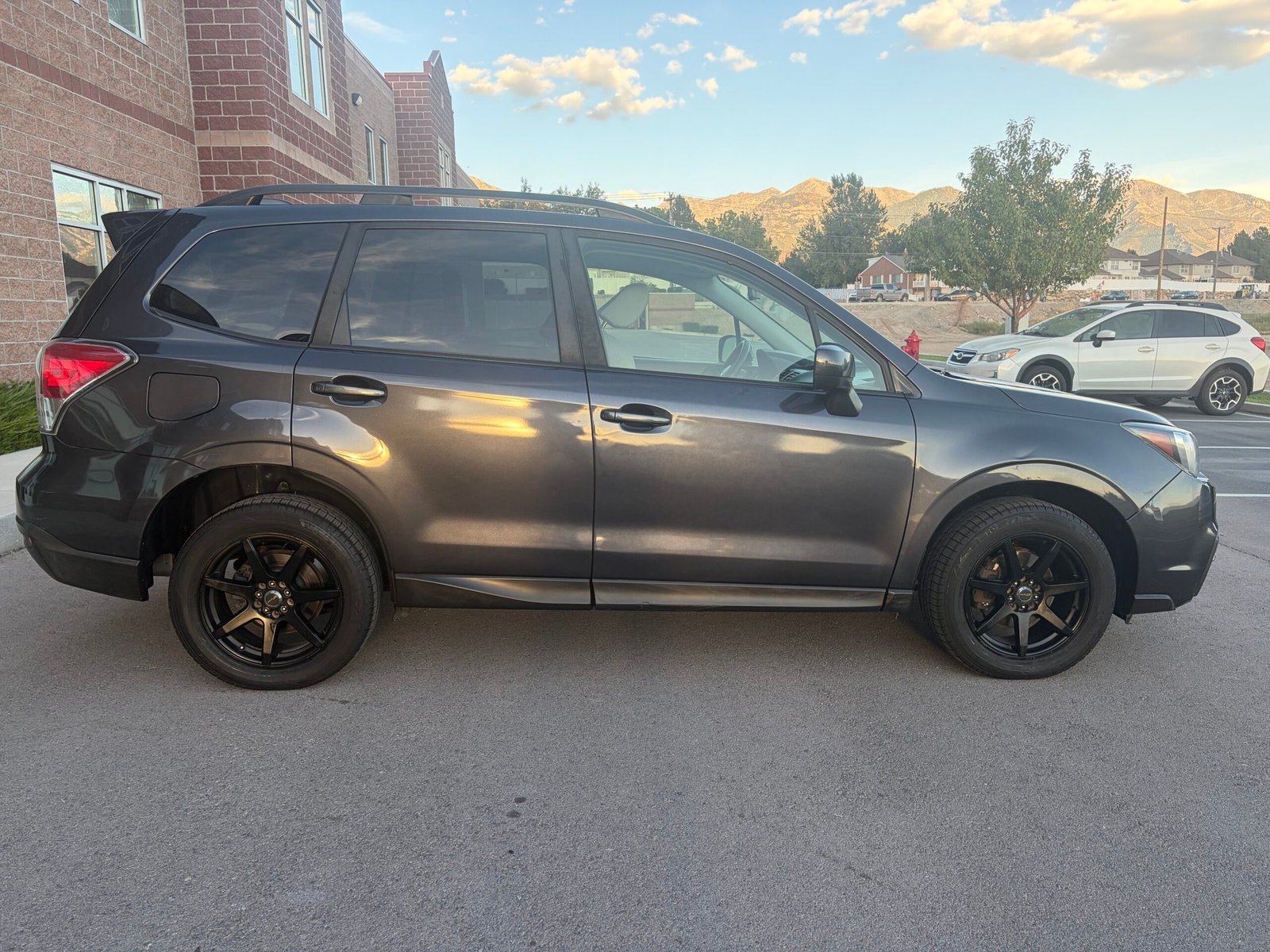 2017 Subaru Forester 2.5i Premium Sport Utility 4D