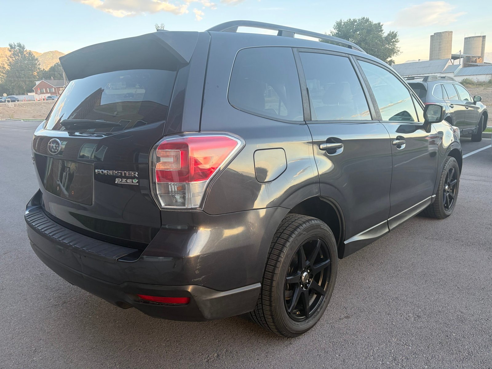 2017 Subaru Forester 2.5i Premium Sport Utility 4D