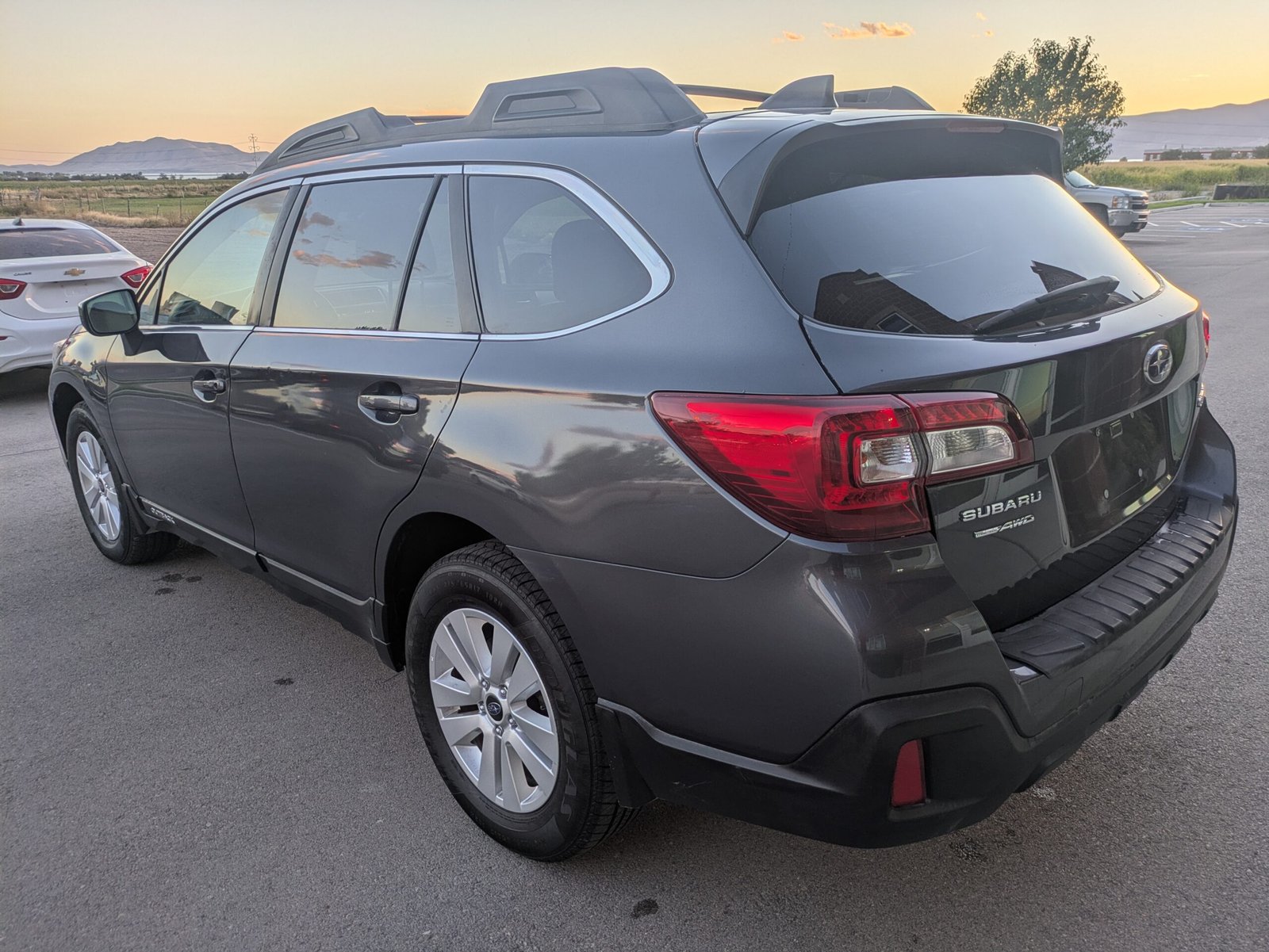 2019 Subaru Outback 2.5i Premium Wagon 4D