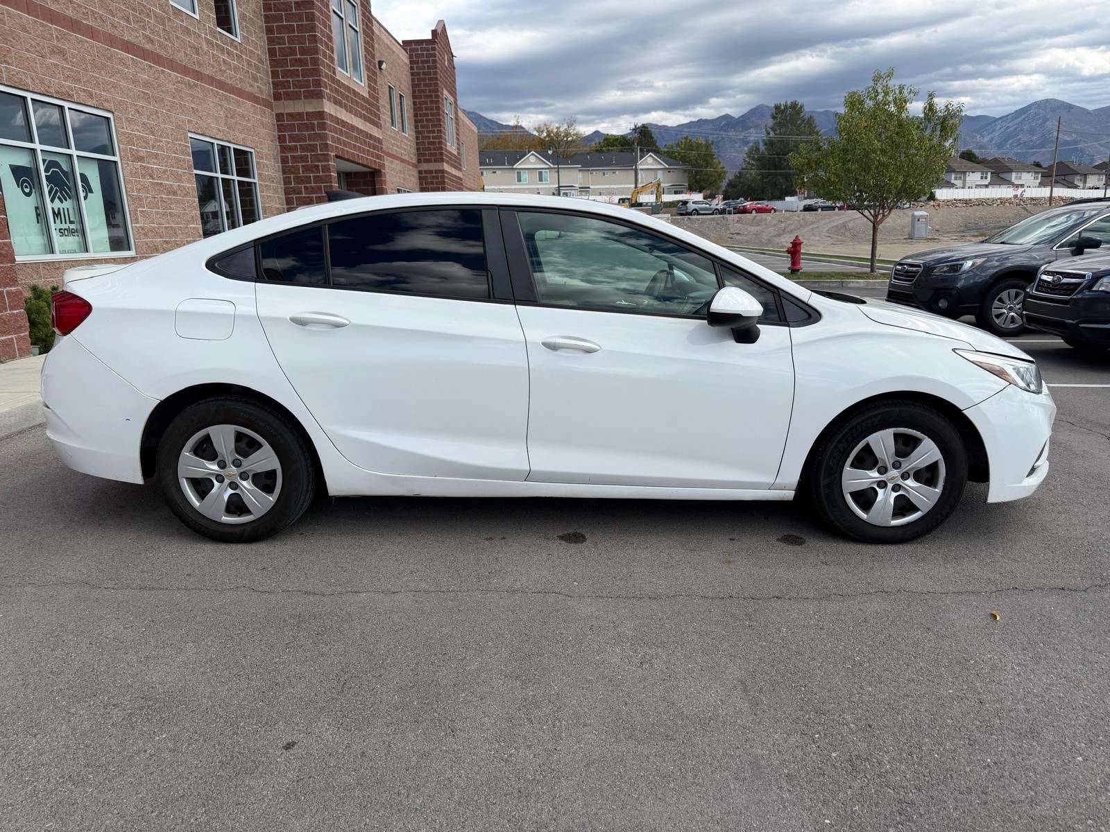 2018 Chevrolet Cruze LS Sedan 4D